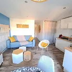 Apartamento Joli T2 Climatise Bord De Equipe *